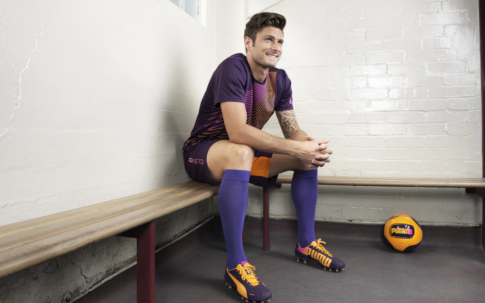 迪马利亚宣布国家队退役，结束16年征程，迪马利亚 续约